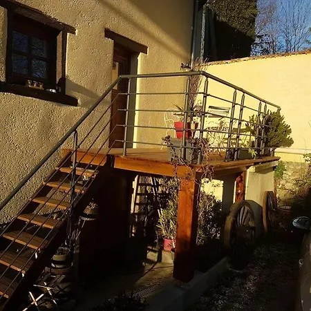 Le Clos D'olon 4 étoiles Avec Piscine Appartamento